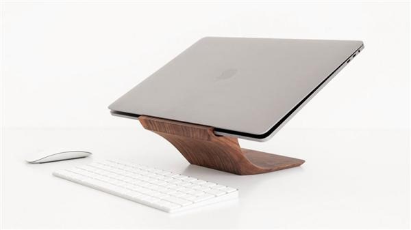 Yohann Wooden MacBook Pro Stand review