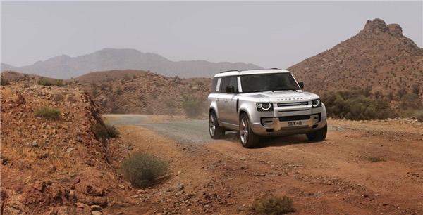 land rover defender 130